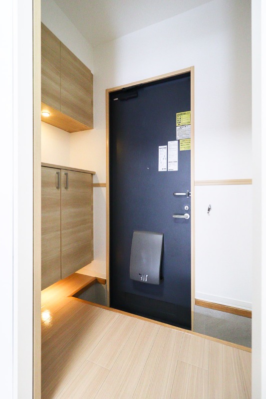 玄関　図面と現状に相違がある場合には現状を優先