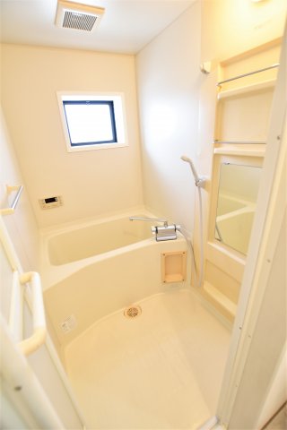 バス・シャワールーム　別号室画像。ご参考下さい