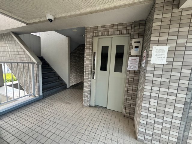 エントランス　詳細は、RISUMO江坂本店までお問合せください♪