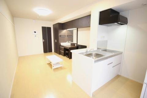 居室・リビング　清潔感あるクラシックな配色。