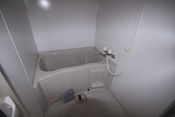 バス・シャワールーム　※別部屋の写真です