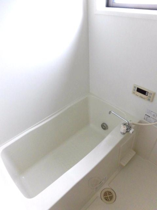 バス・シャワールーム　ゆったり過ごせるお風呂です