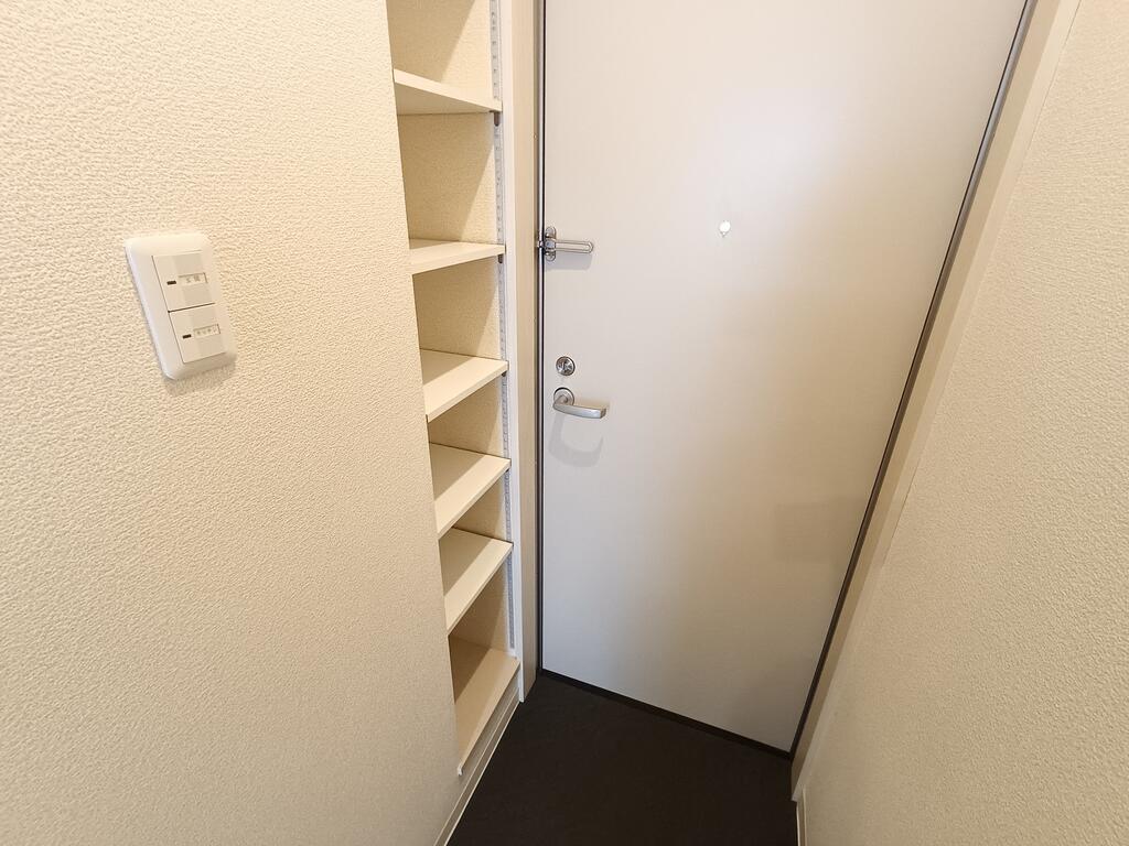 玄関　※別号室
