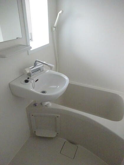 バス・シャワールーム　窓のある明るいバスルーム☆