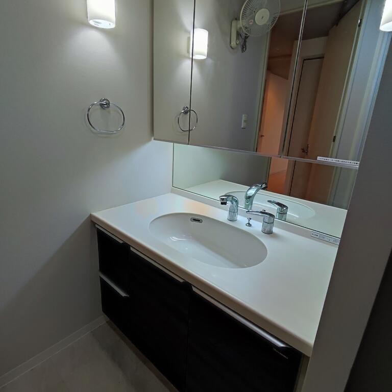 洗面設備　※同一タイプの参考画像です。