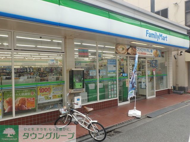 コンビニ　ファミリーマート新丸子駅西口店（コンビニ）まで470m