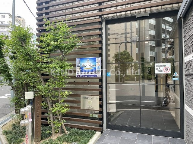 エントランス　ゆとりのあるエントランスです