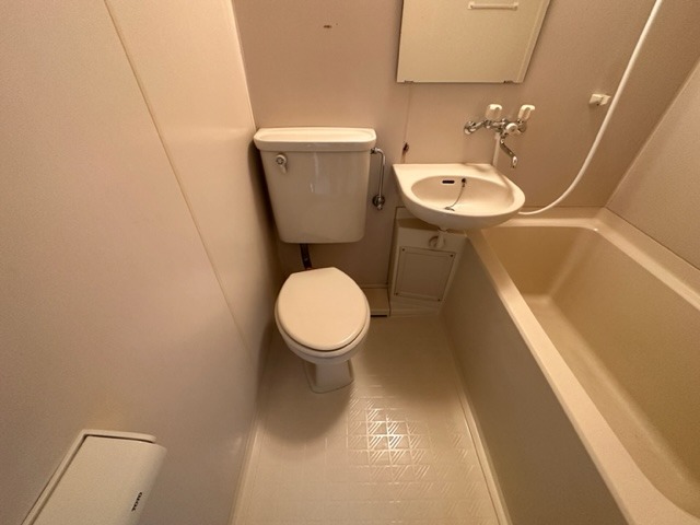 バス・シャワールーム　バス