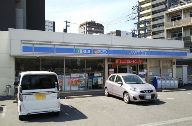 コンビニ　ローソン 東区泉三丁目店（コンビニ）まで250m