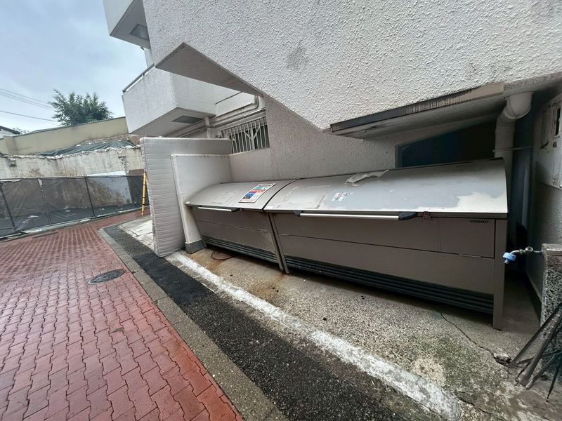 東信松涛マンションの外観写真