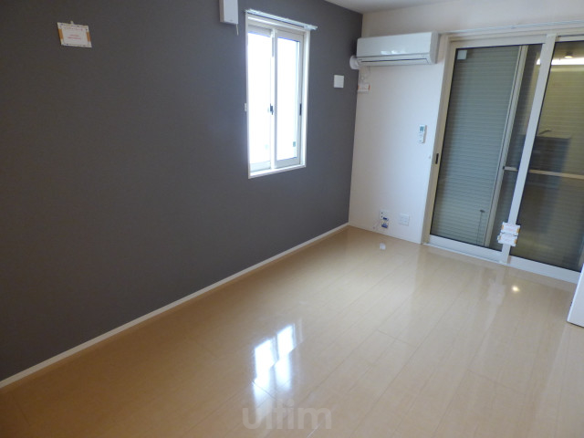 居室・リビング　※別のお部屋のお写真です。御参考までに。