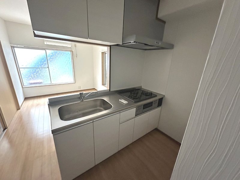 キッチン　リビングが見渡せる対面キッチン