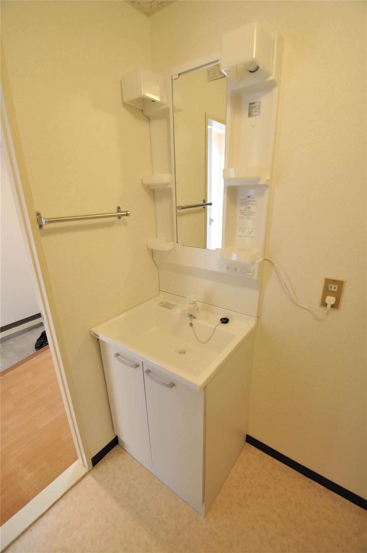 洗面設備　洗面所