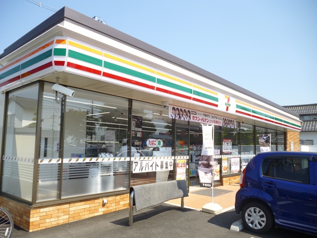 コンビニ　セブンイレブン出雲上塩冶町店（コンビニ）まで772m