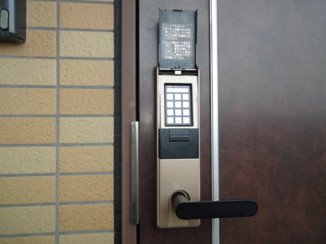 セキュリティ　※同じ階の部屋の画像です