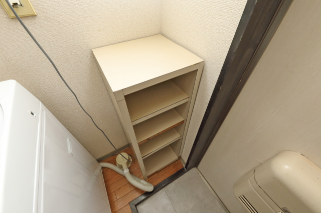 収納　シューズケース
