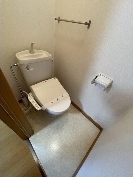 トイレ　ウォシュレット設置済みです！