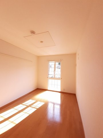 その他部屋・スペース　明るい色調の室内です