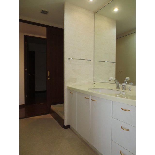 洗面設備　参考写真です