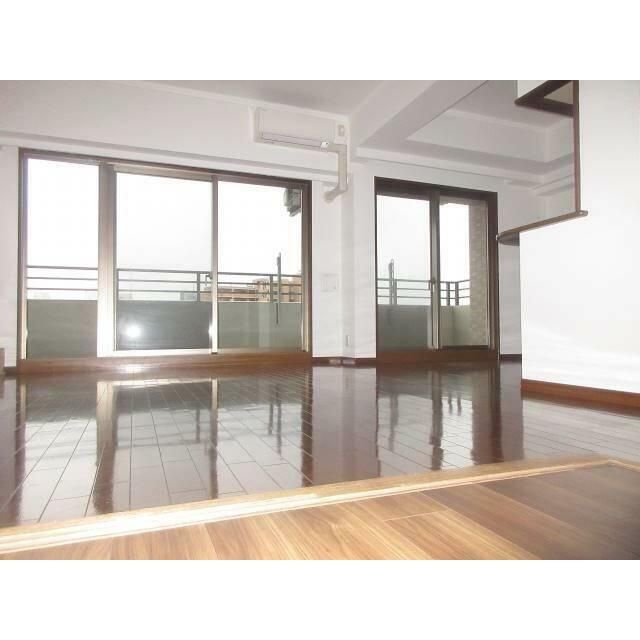 居室・リビング　別タイプ部屋　参考写真です