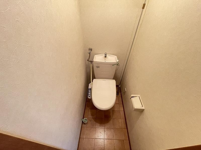 トイレ　トイレ