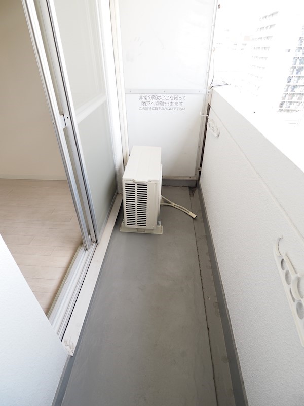 バルコニー　ベランダ