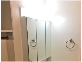 洗面設備　同仕様