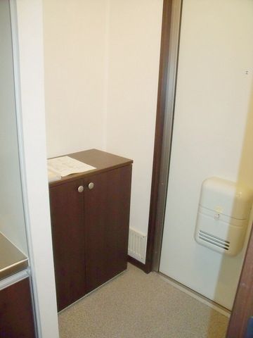 玄関　シューズＢＯＸ完備