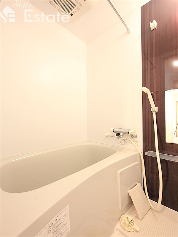 バス・シャワールーム　バスルーム