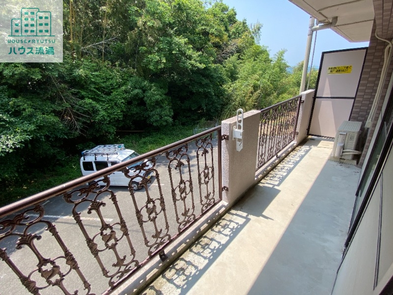 バルコニー　※別号室の写真になります。