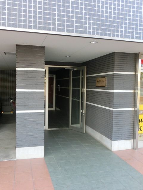 エントランス　きれいなエントランス