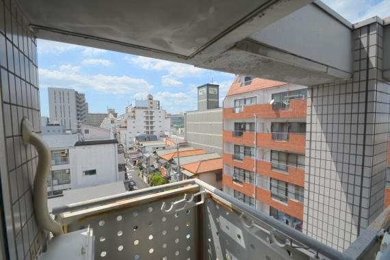 眺望　この見晴らしが明るいお部屋を作ってますよ。