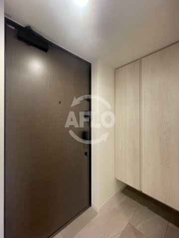 玄関　コンフォリア新大阪宮原Q　玄関