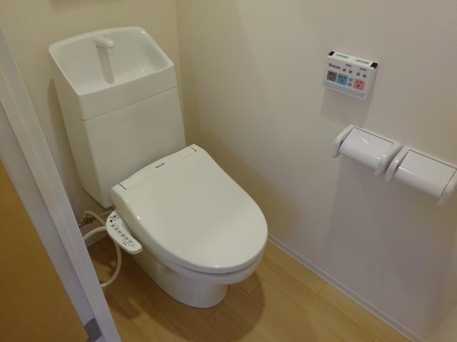 トイレ　シャワー付トイレ