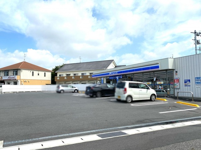 コンビニ　ローソン岡山築港新町一丁目店（コンビニ）まで202m