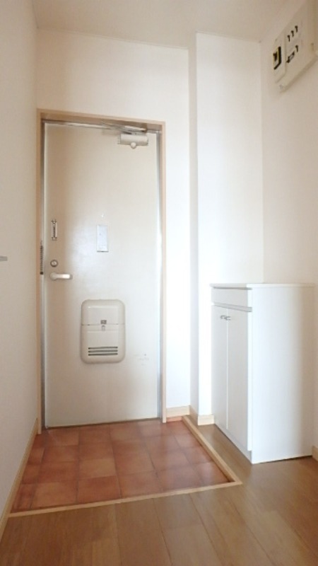 玄関　図面と現状に相違がある場合には現状を優先