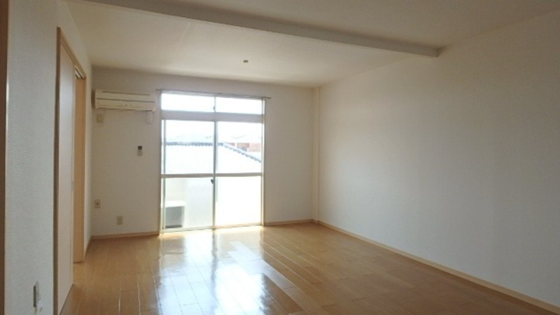 居室・リビング　図面と現状に相違がある場合には現状を優先