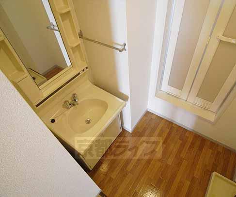 洗面設備　脱衣場もしっかりございます。