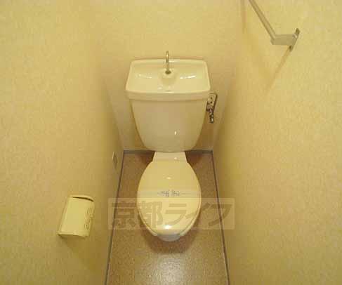 トイレ　シンプルなトイレです