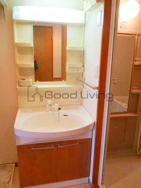 洗面設備　身だしなみもバッチリ