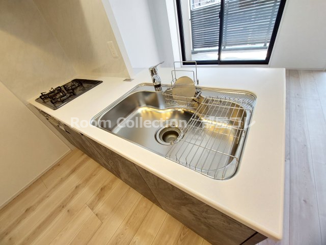 キッチン　同シリーズイメージ写真 反転色違い 現況と異なる場合現況優先