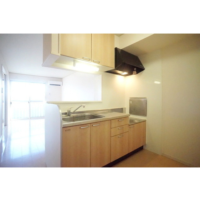 キッチン　対面キッチンでお料理も楽しめますね