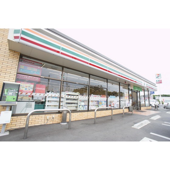 コンビニ　セブンイレブン水戸河和田３丁目店（コンビニ）まで279m