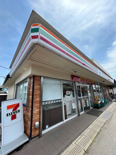 コンビニ　セブン-イレブン 一ノ割駅前店（コンビニ）まで655m
