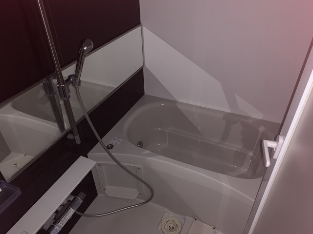 バス・シャワールーム　浴室乾燥機付きで便利です！