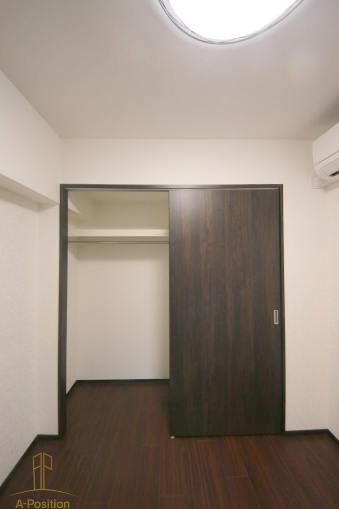 収納　レオングラン本町橋