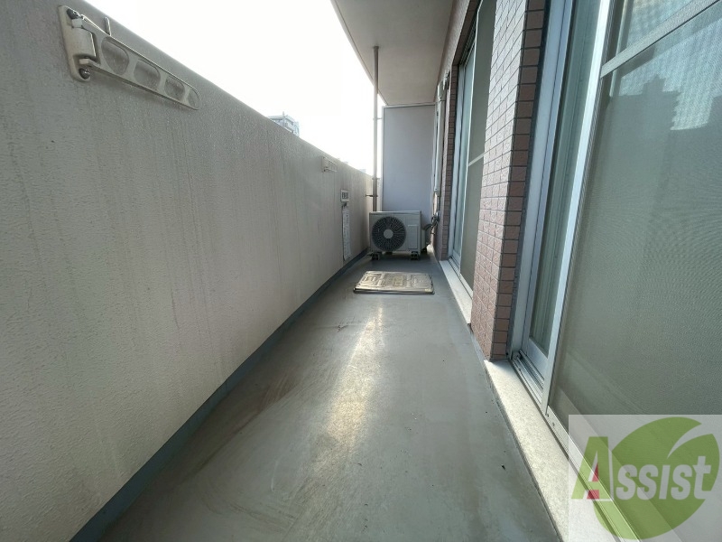 バルコニー　バルコニーです。洗濯物を干したり一息ついたりできますね！