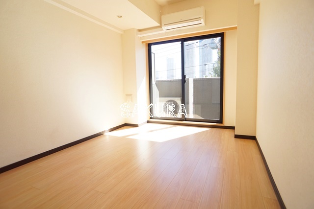 その他設備　天気の悪い日も安心の浴室乾燥機付きです♪