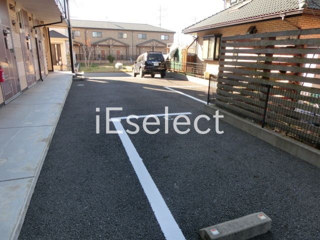 駐車場　敷地内の駐車場