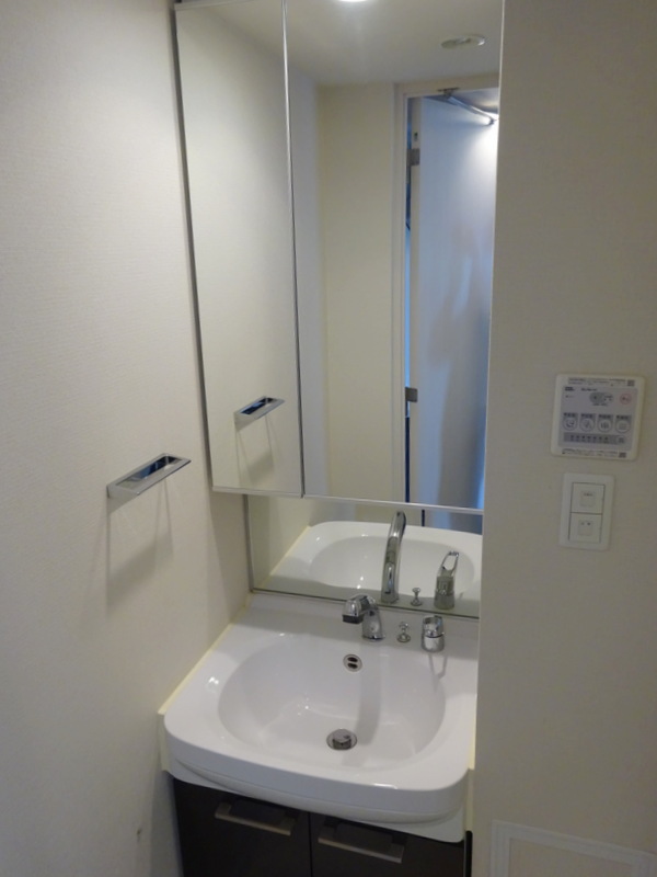 洗面設備　独立洗面台あります！